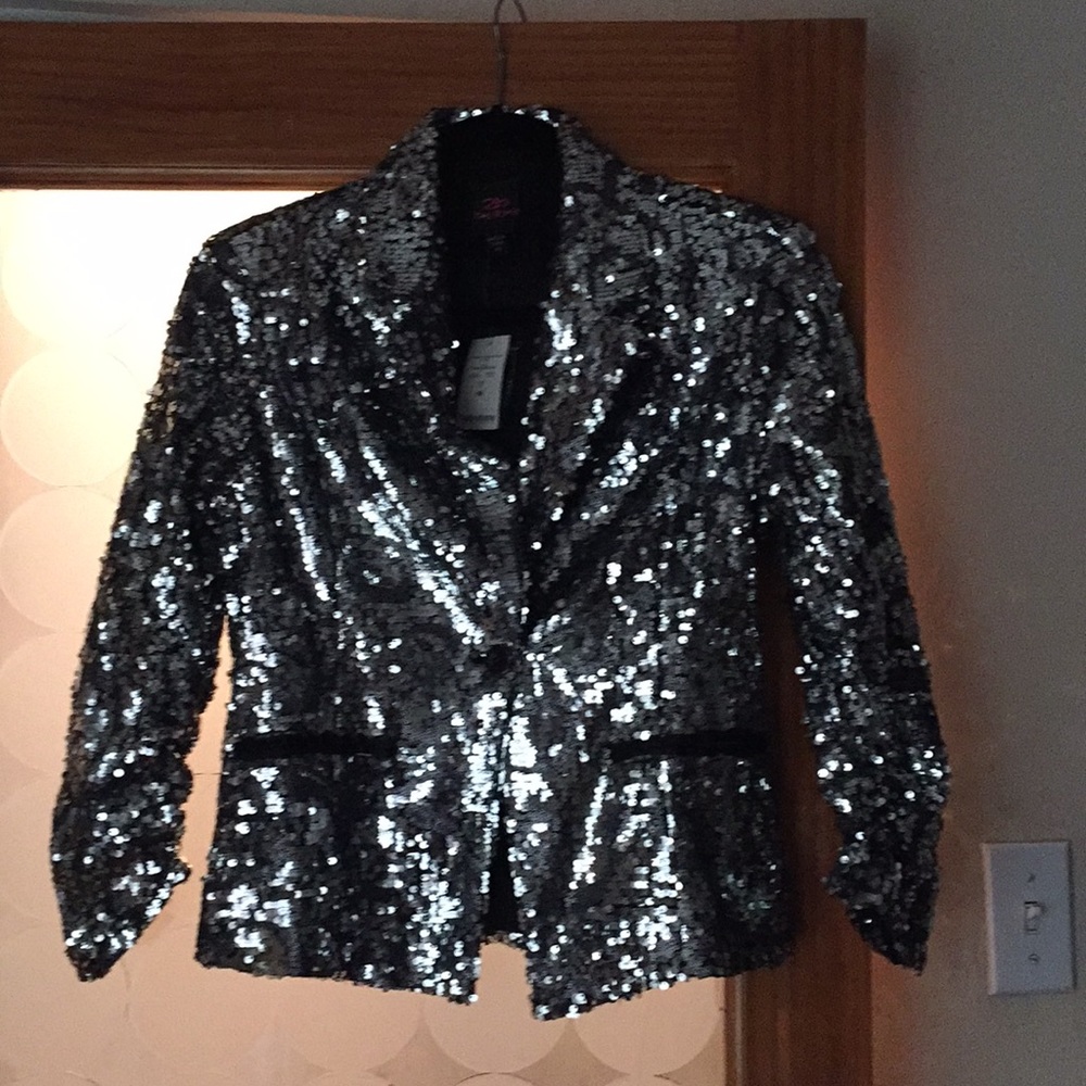 Sequined silver jacket